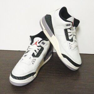 Brand New Nike Air Jordan 3 Retro Boys 5.5 White/Red/Grey  DM0967-006. F56